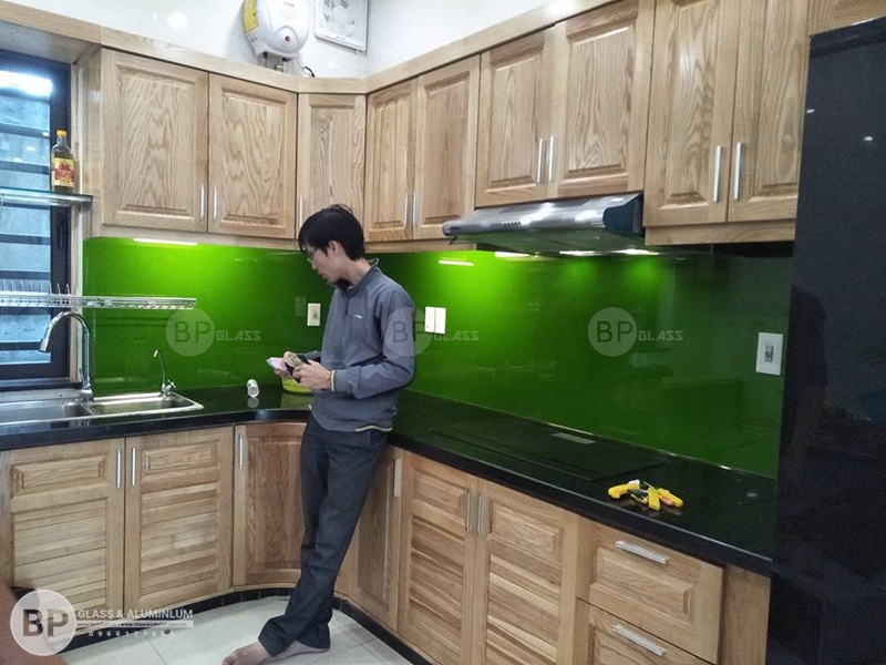 KÃ­nh á»‘p báº¿p mÃ u xanh non Anh Vui Khu DÃ¢n cÆ° 918 Long BiÃªn